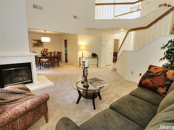 4th image of 2122 University Park Dr