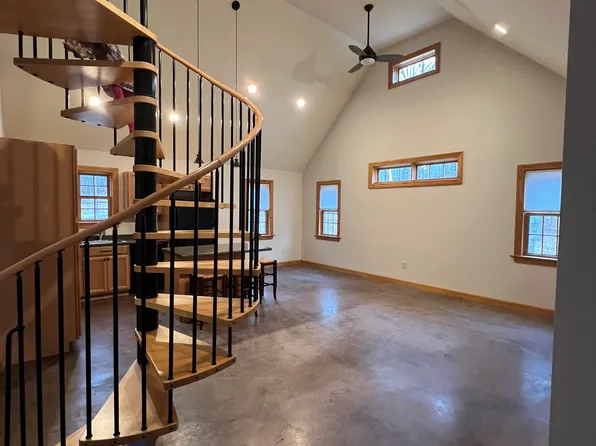 (undisclosed Address), Rutland, VT 05701