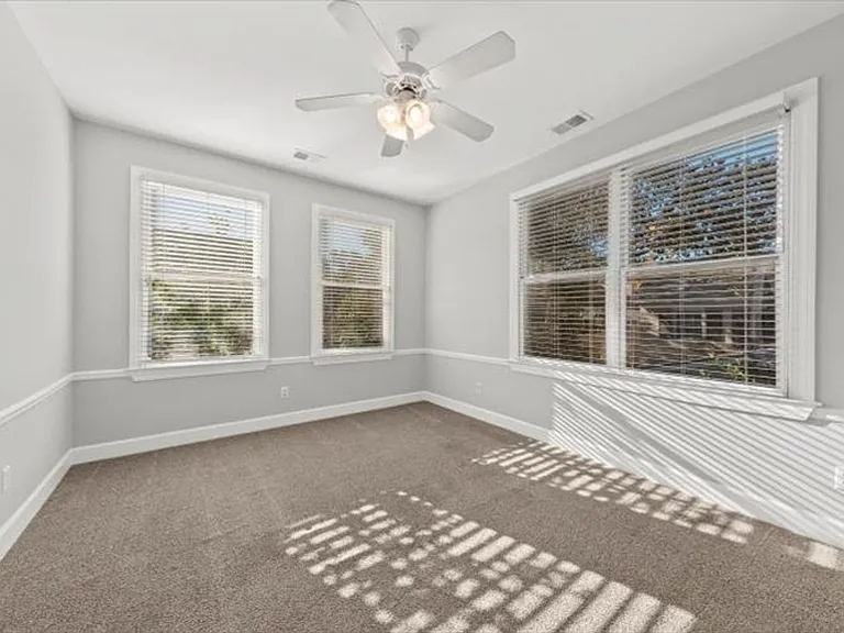 11 Kirkland Ln — Photo 14