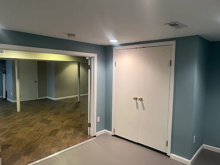 15859 Buckingham Ave — Photo 16
