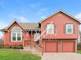11503 N Windsor Ave, Kansas City, MO 64157