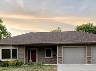 909 2nd Ave, Rock Rapids, IA 51246