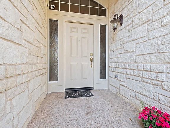 3rd image of 2512 Crenshaw Dr