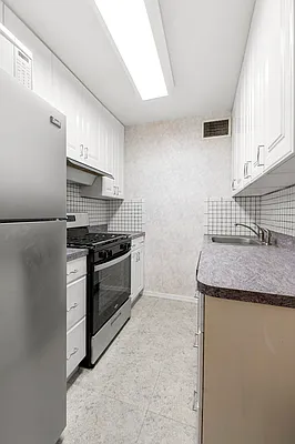 Sold by Compass | media 7