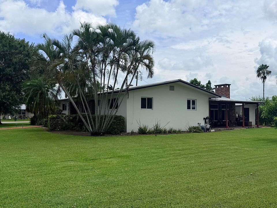 1st image of 955 NW 4th St Street