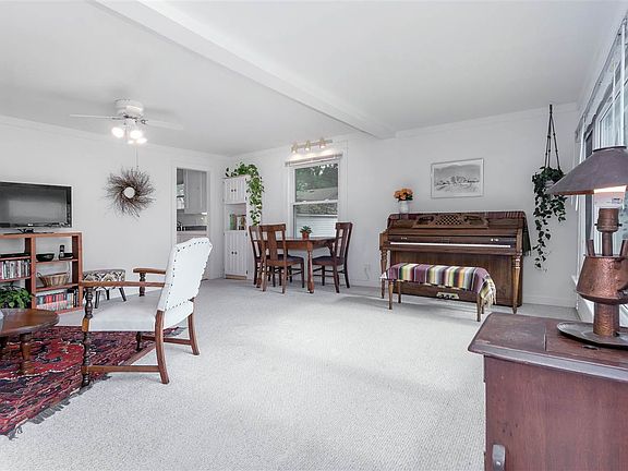 2nd image of 1008 Colby St