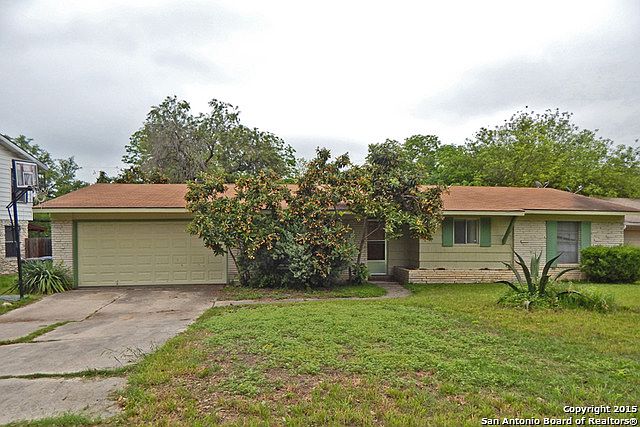 1st image of 7806 Robin Hill Dr