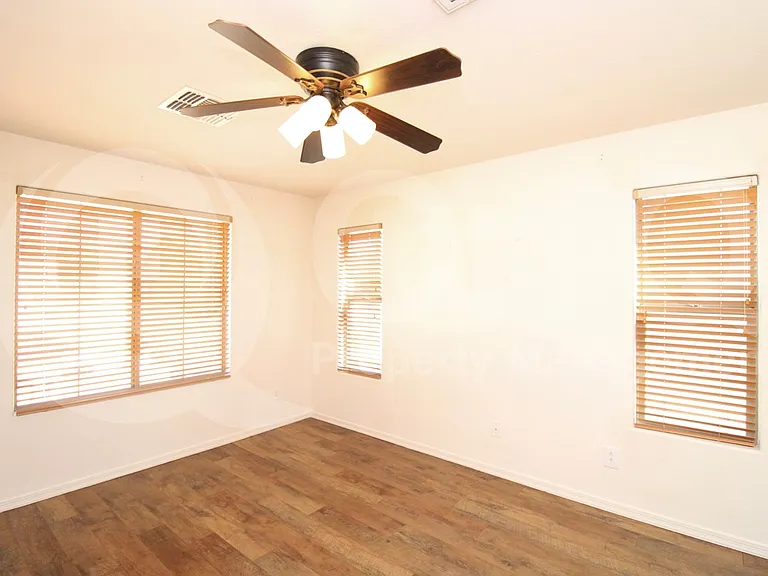 26409 N Babbling Brook Dr — Photo 7
