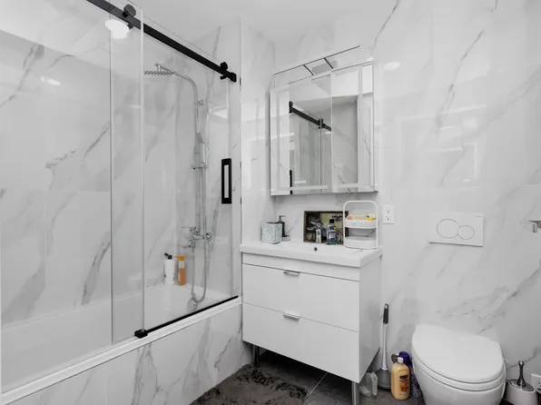 15 West End Avenue image 22 of 33