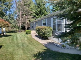 3736 W Hidden Forest Dr, Ludington, MI 49431