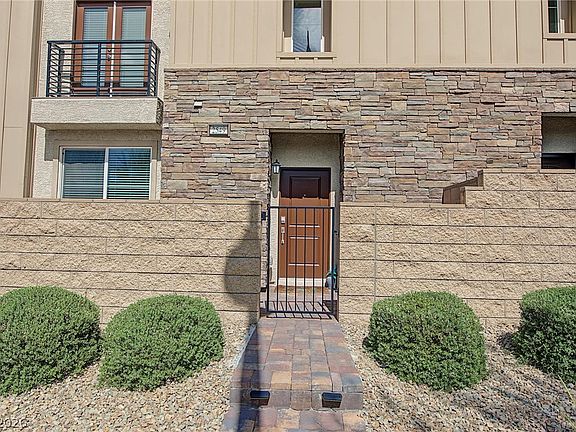 3rd image of 2549 Venetia Pointe St