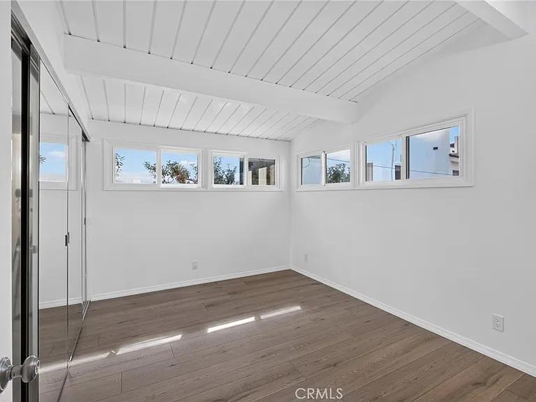 441 29th St — Photo 24