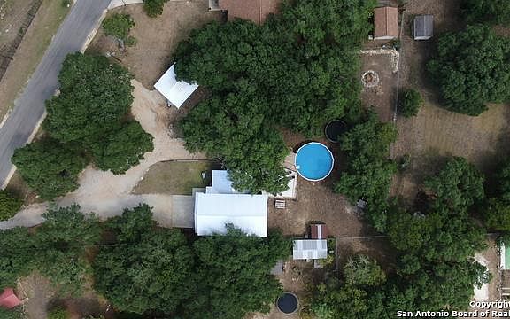 2nd image of 584 Susie Dr