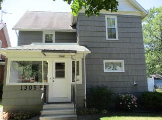 1305 Harrison St, Elkhart, IN 46516