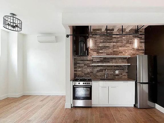 2nd image of 378 Harman St #2C