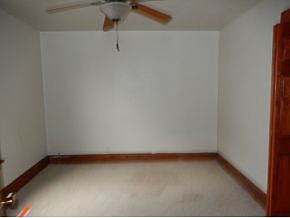 4th image of 219 W Marquette St