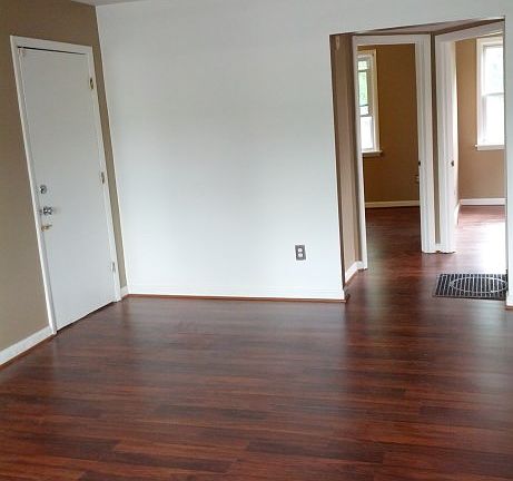 5th image of 7257 Holabird Ave #A