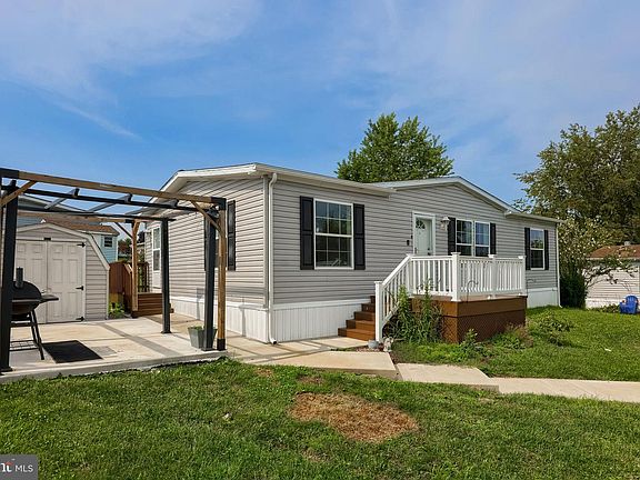 2nd image of 101 Fawn Meadow Ct