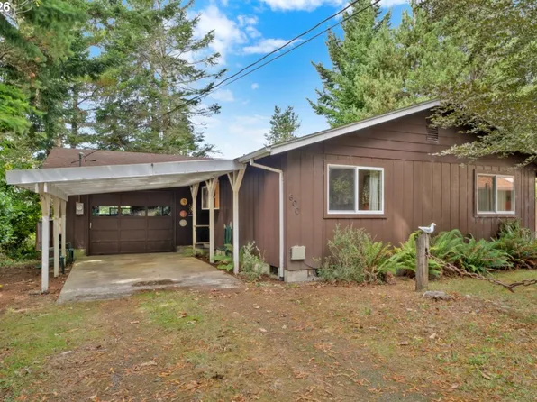 600 Queens Ct, Lakeside, OR 97449