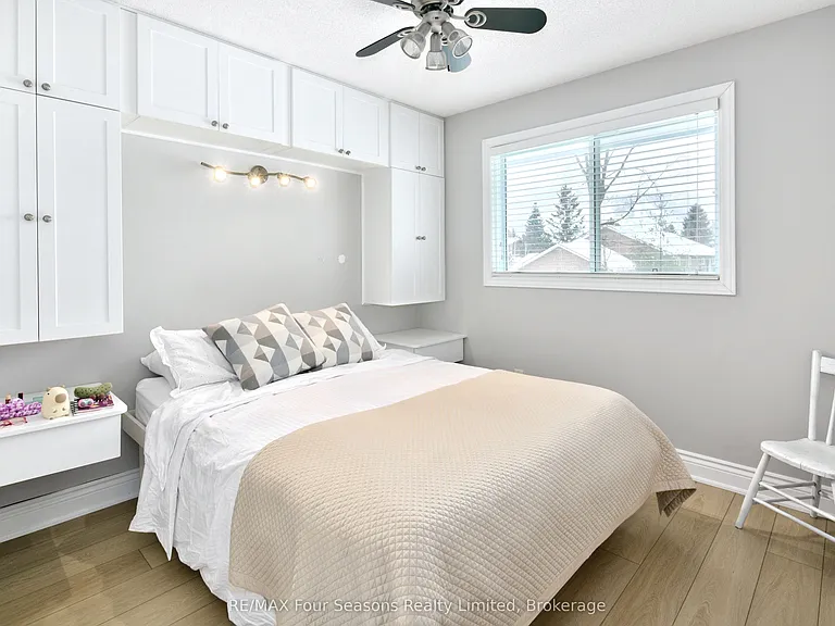 104 Lauries Ct — Photo 10