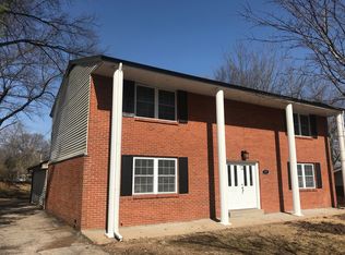 959 Salem Way, Ballwin, MO 63021