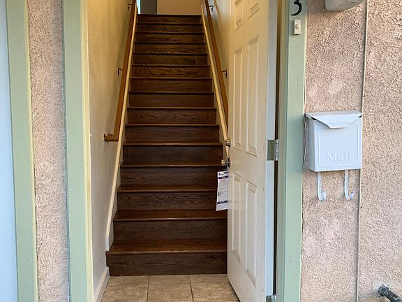 3rd image of 9801 Redfern Ave