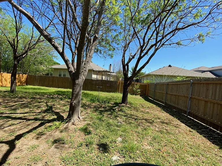 1212 Oak Valley — Photo 47