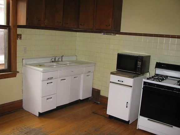 5th image of 1625 S 59th Ct