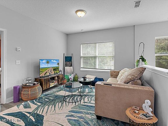 5th image of 850 BRUEN Street