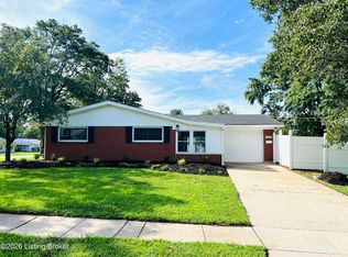 10008 Robsion Rd, Jeffersontown, KY 40299
