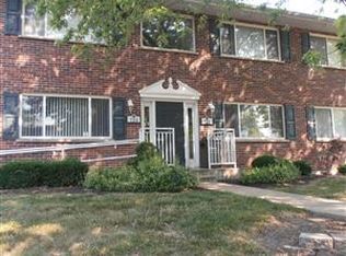 723 Rosetta Dr, Florissant, MO 63031