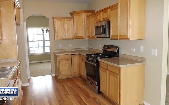 5th image of 2367 Amsterdam Cir