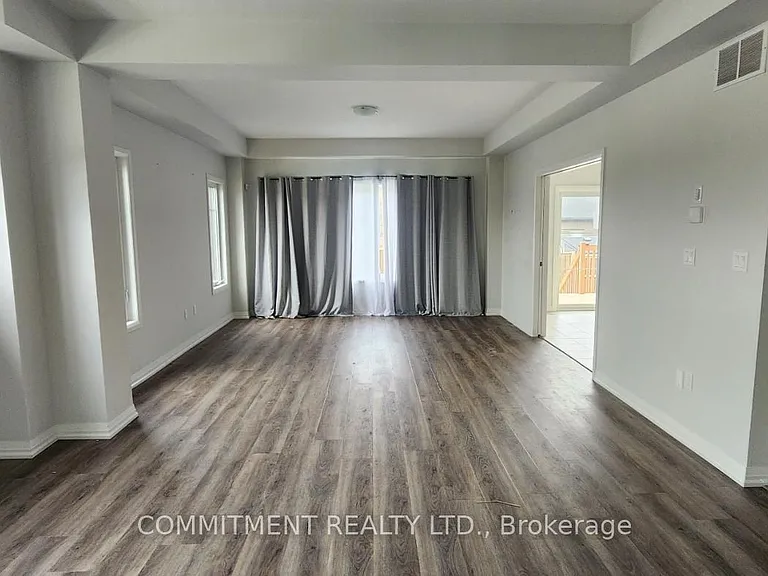 47 Samuel Ave — Photo 4