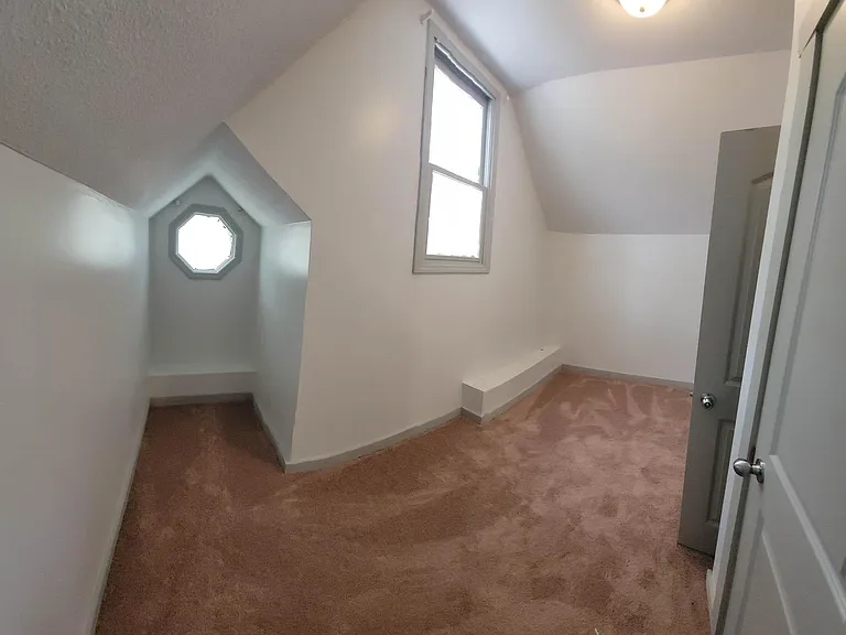 717 Huffman St — Photo 23
