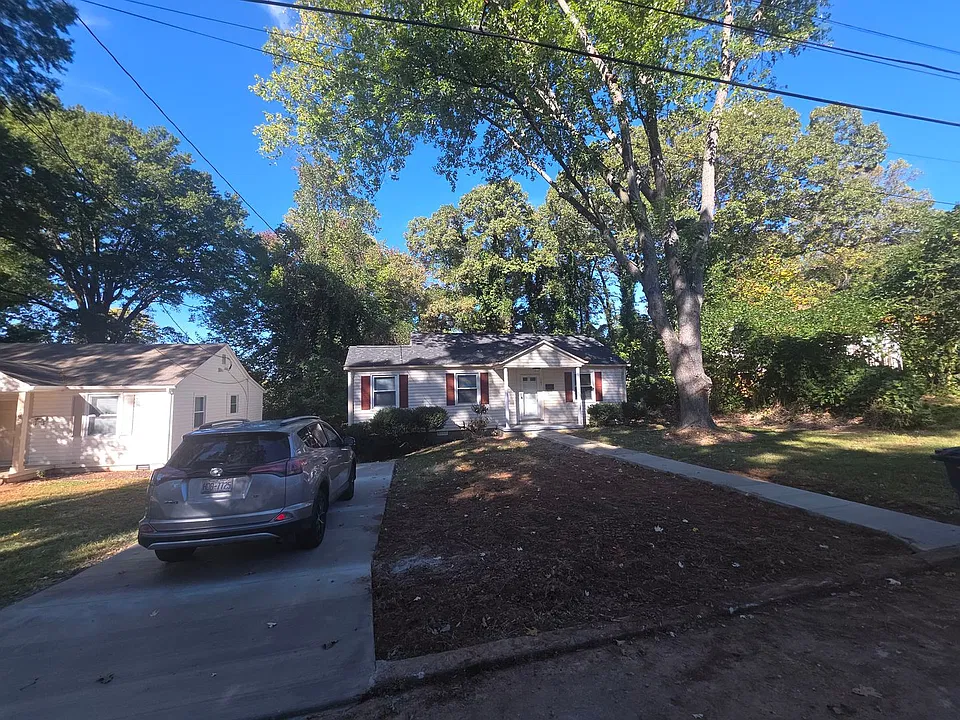 161 Edgewood Cir