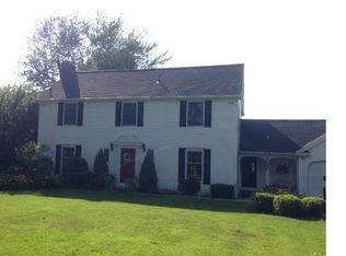 5232 Lake Shore Rd, Hamburg, NY 14075