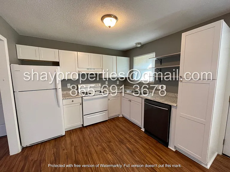 8220 Fallen Rock Dr — Photo 5