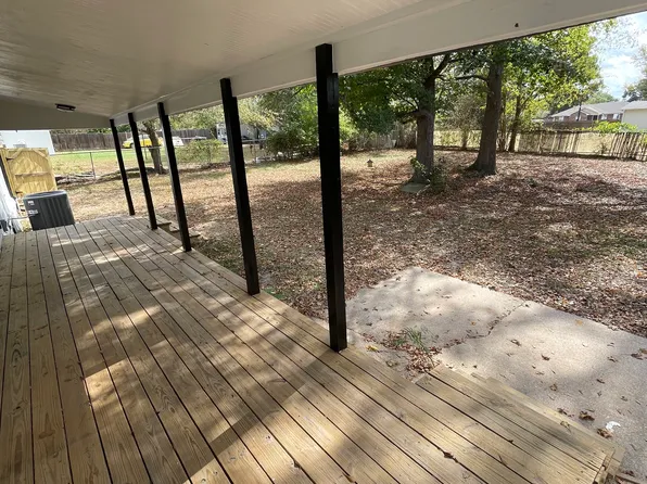 14241 Selkirk St, Flint, TX 75762