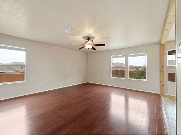 1st Living Area