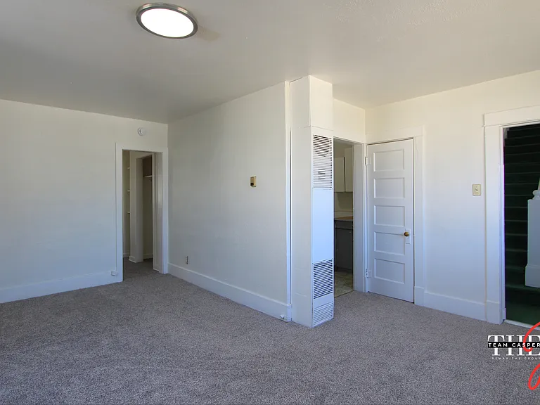 1011 E B St #1 — Photo 9