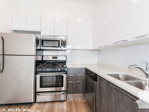 3rd image of 2700 W North Ave #1226