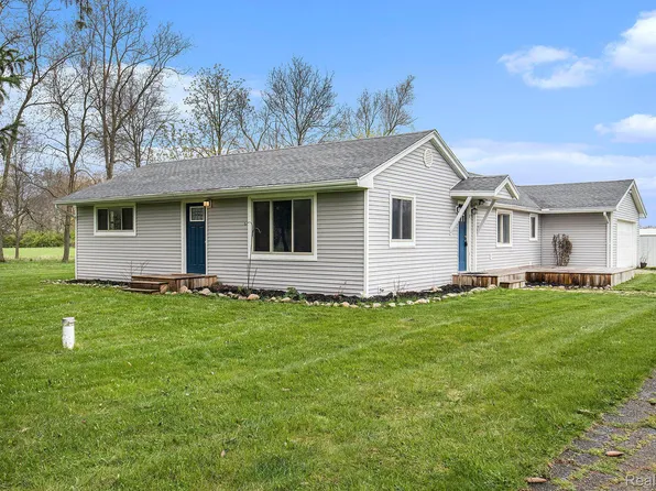 3385 Clyde Rd, Howell, MI 48855