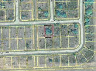 227 Nautilus Ave, Labelle, FL 33935