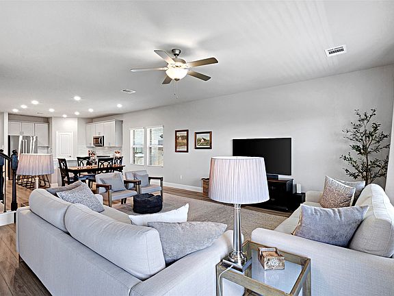 2nd image of 2341 Aspen Hill Dr