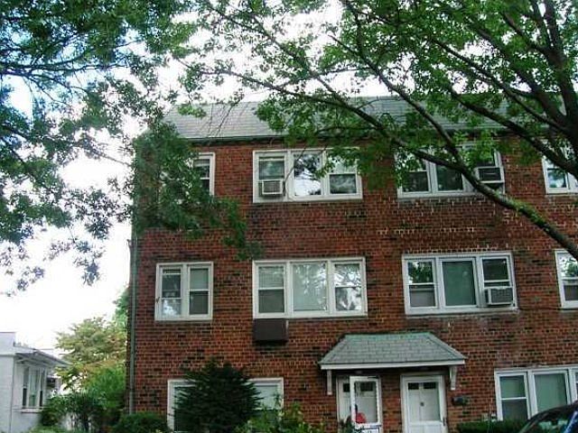 1st image of 8259 233rd St