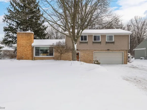 1185 Dellwood Dr, Westlake, OH 44145