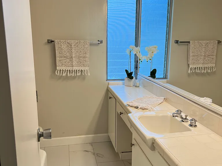 En-suite bathroom