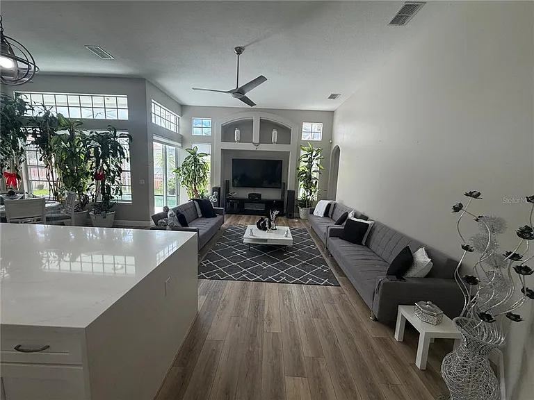 1115 Landale Ct — Photo 14