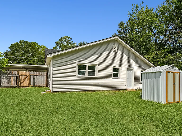 162 Hoover Dr — Photo 16