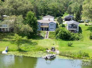 10031 Deer Sight Dr, Middleville, MI 49333